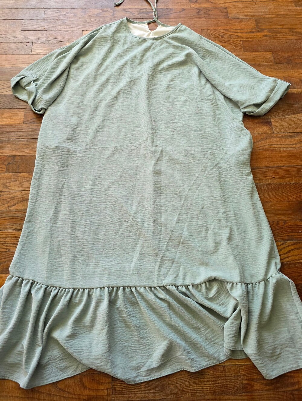 Relaxed Midi Dress in Sage Green with Ruffle Hem